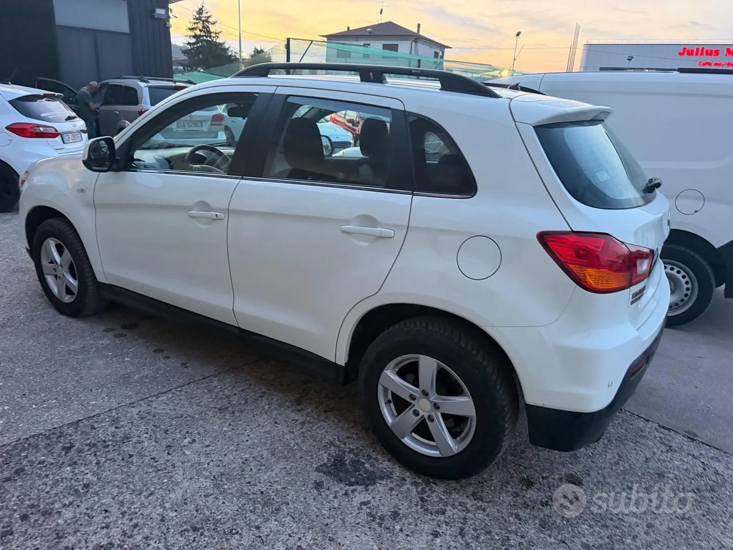 Mitsubishi Asx 2010 photo 4