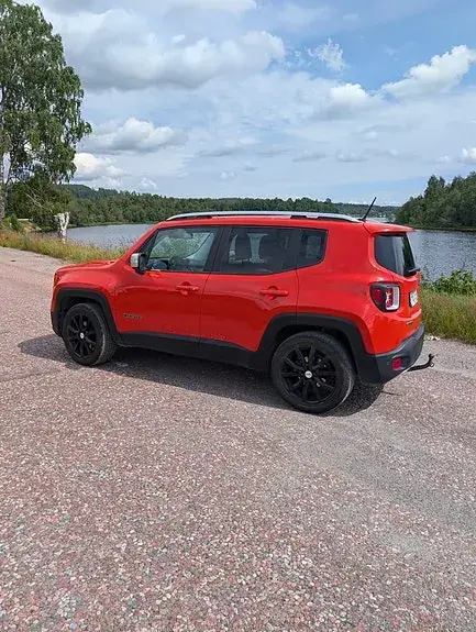 Jeep Renegade 2015 photo 2