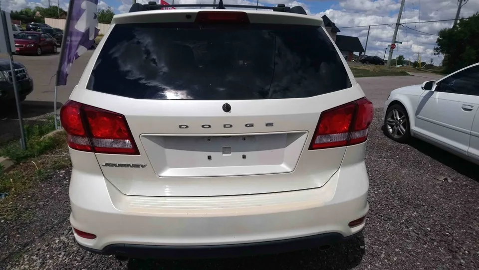 Dodge Journey 2014 photo 4