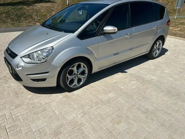 Ford S-Max 2014 photo 3