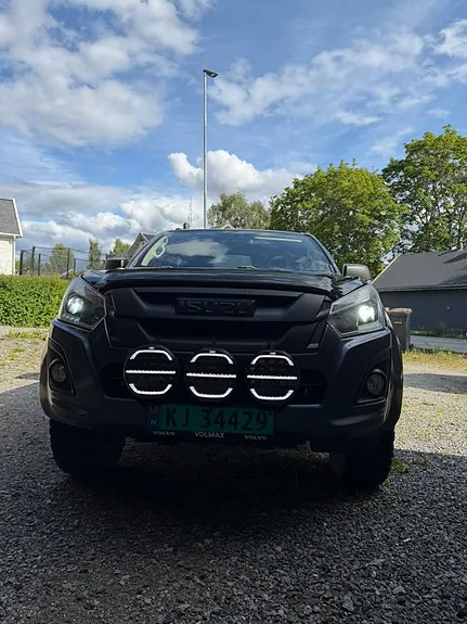Isuzu D-Max 2018 photo 3