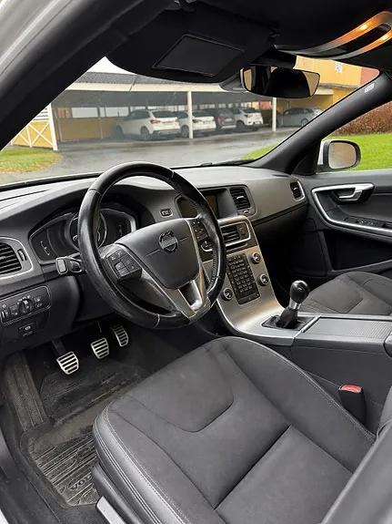 Volvo V60 2014 photo 4