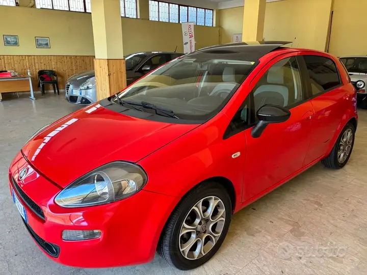 Fiat Punto 2013 photo 2
