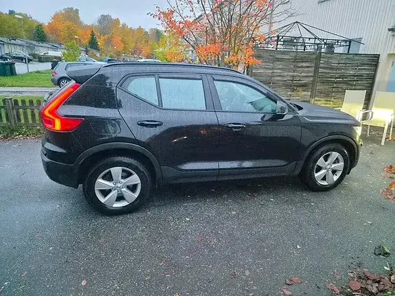 Volvo Xc40 2022 photo 2