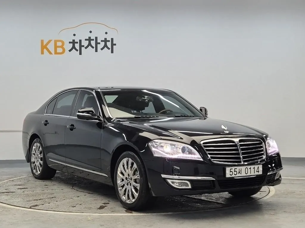 KG Mobility Chairman 2014 photo 4