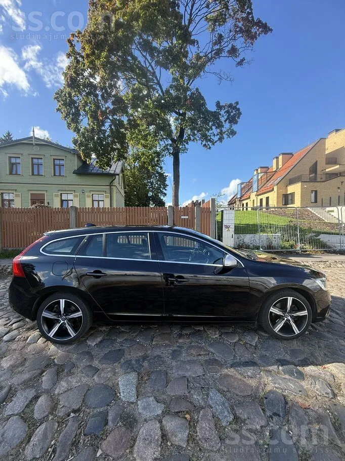 Volvo V60 2018 photo 4