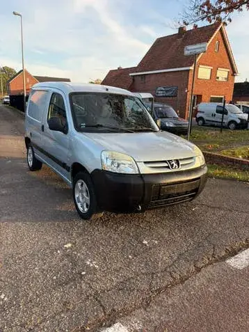 Peugeot Partner 2004 photo 2