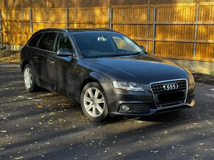 Audi A4 Avant 2011 photo 3