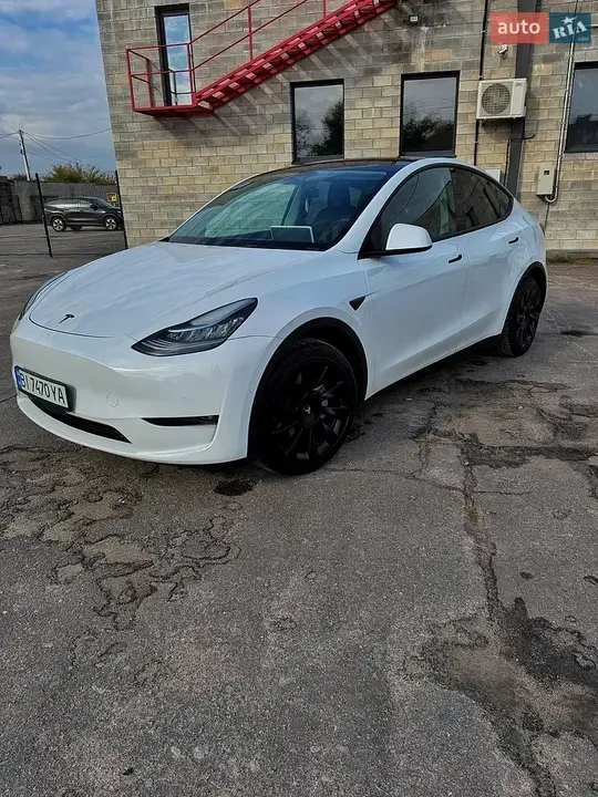 Tesla Model Y 2022 photo 5