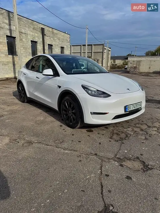 Tesla Model Y