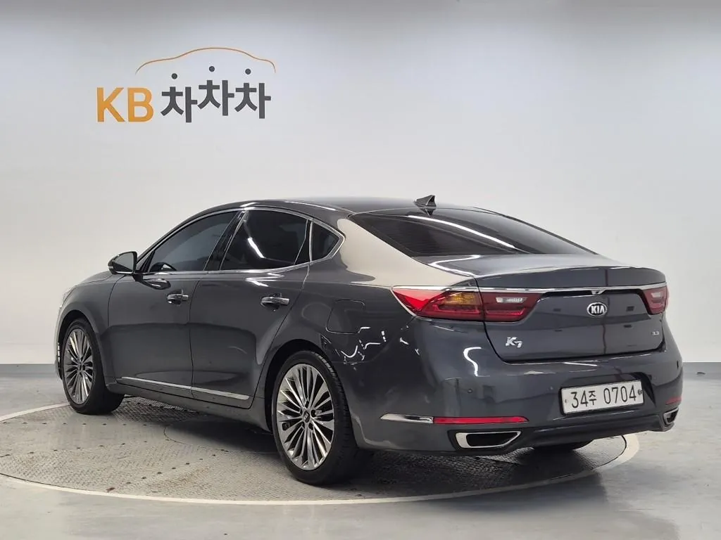 Kia K7 2016 photo 2