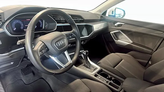 Audi Q3 2019 photo 2