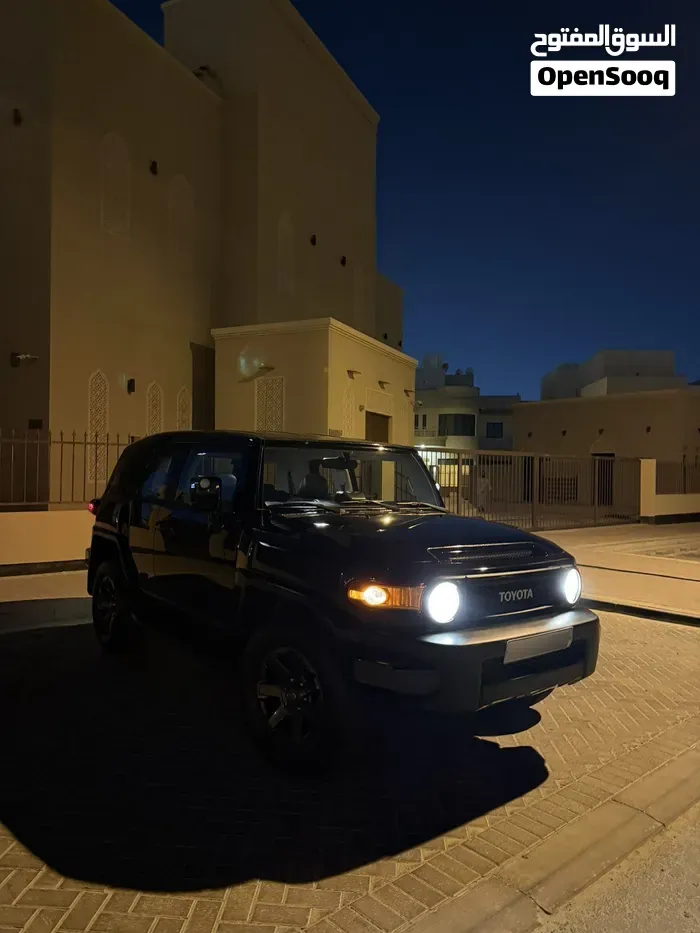Toyota Fj 2014 photo 3