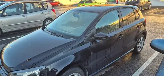 Volkswagen Polo 2011 photo 2