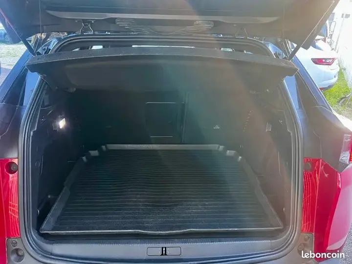 Peugeot 3008 2019 photo 5