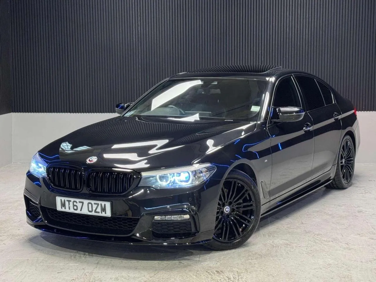 BMW 5 Series 2017 photo 4