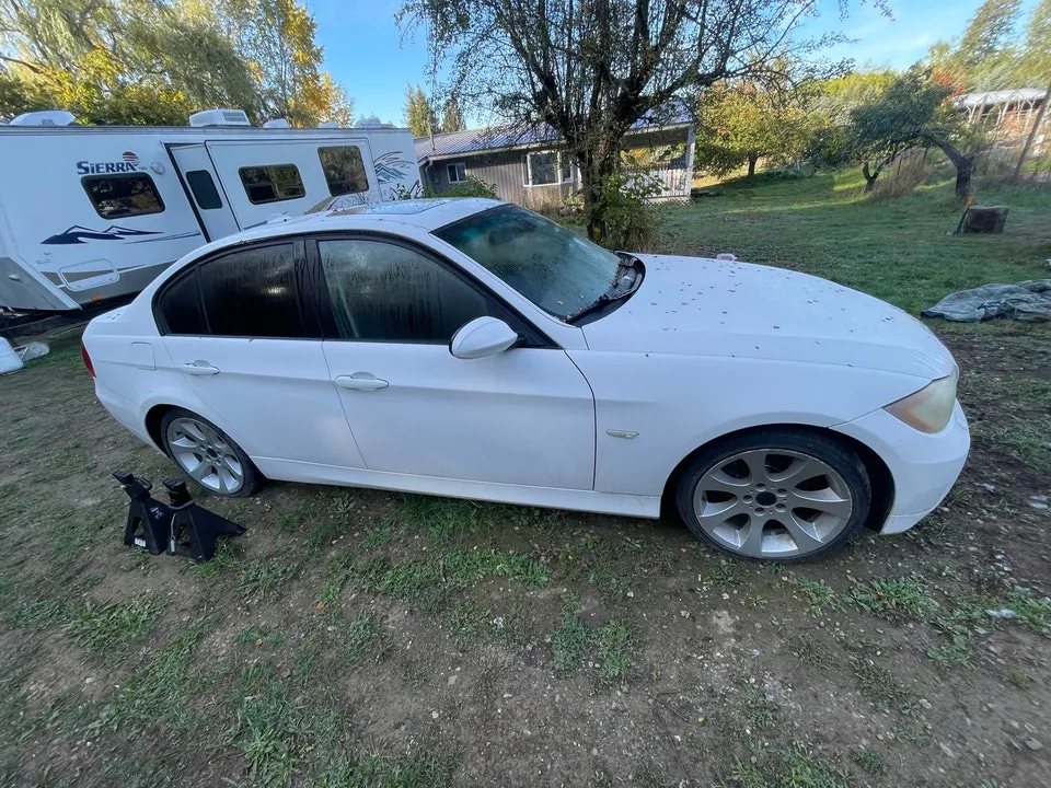 BMW E90 2007 photo 5