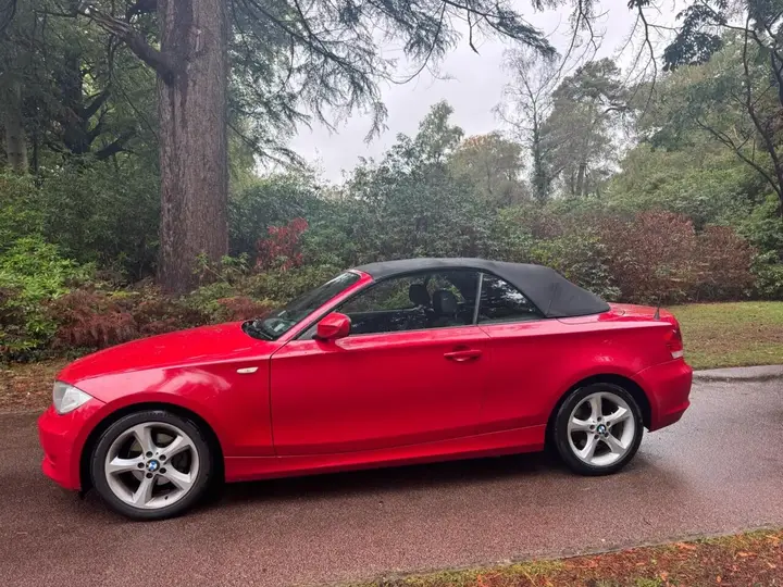 BMW 1 Series 2010 photo 3