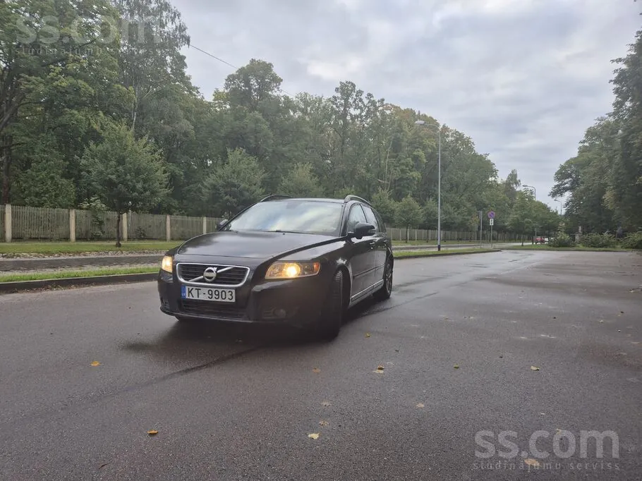 Volvo V50