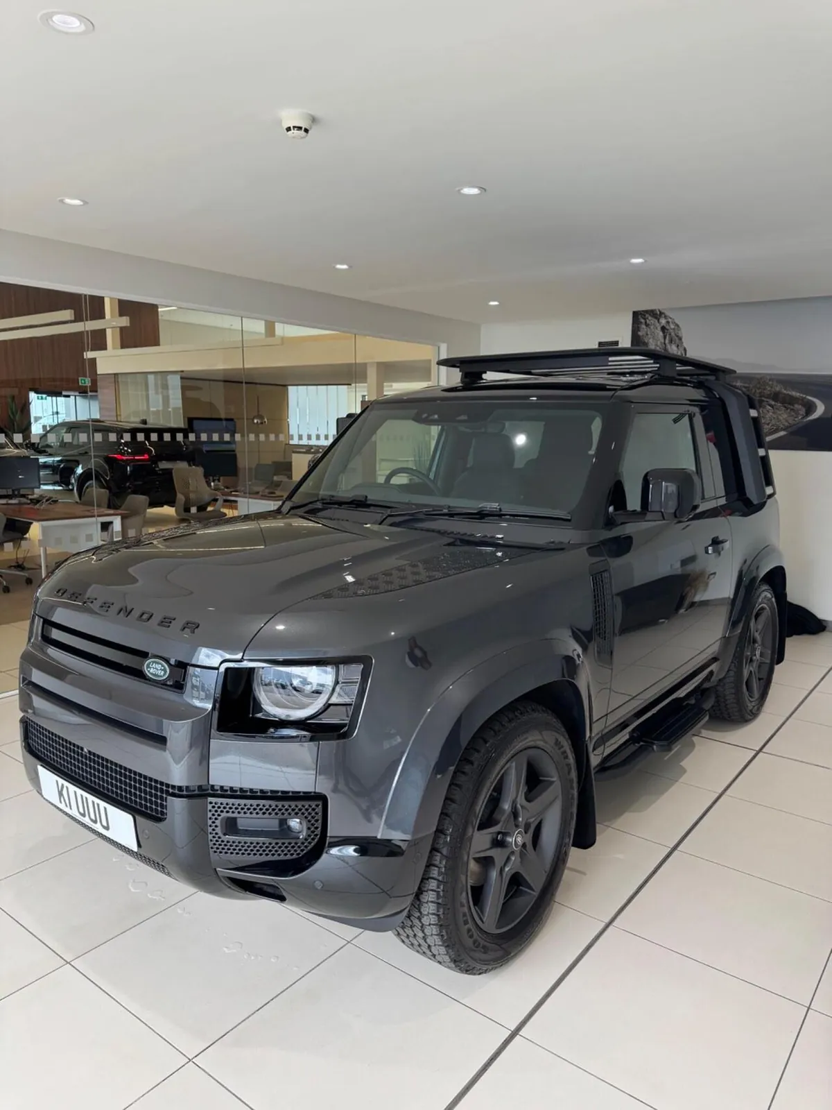 Land Rover Defender 90