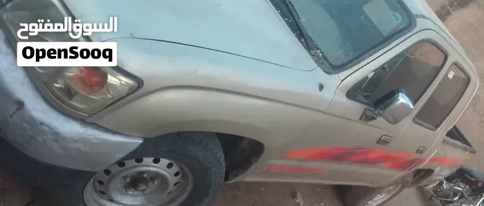Toyota Hilux 2004 photo 2