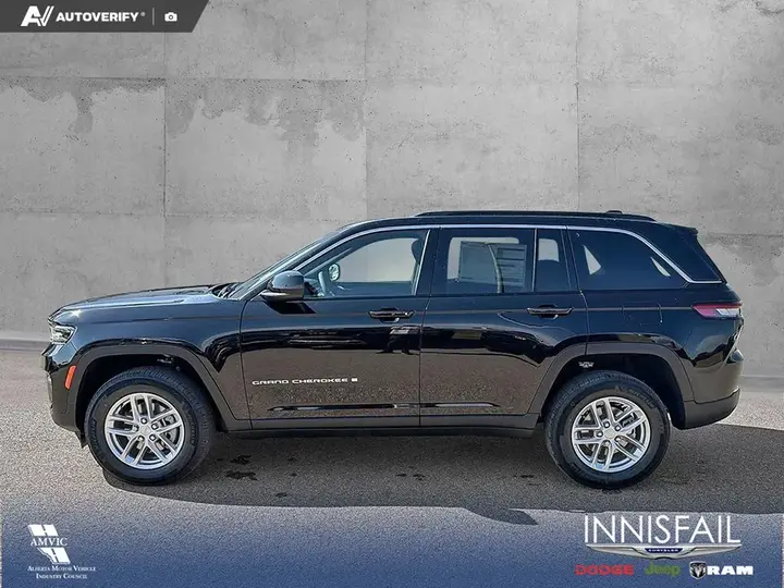 Jeep Grand Cherokee 2026 photo 3