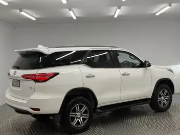Toyota Fortuner 2023 photo 4