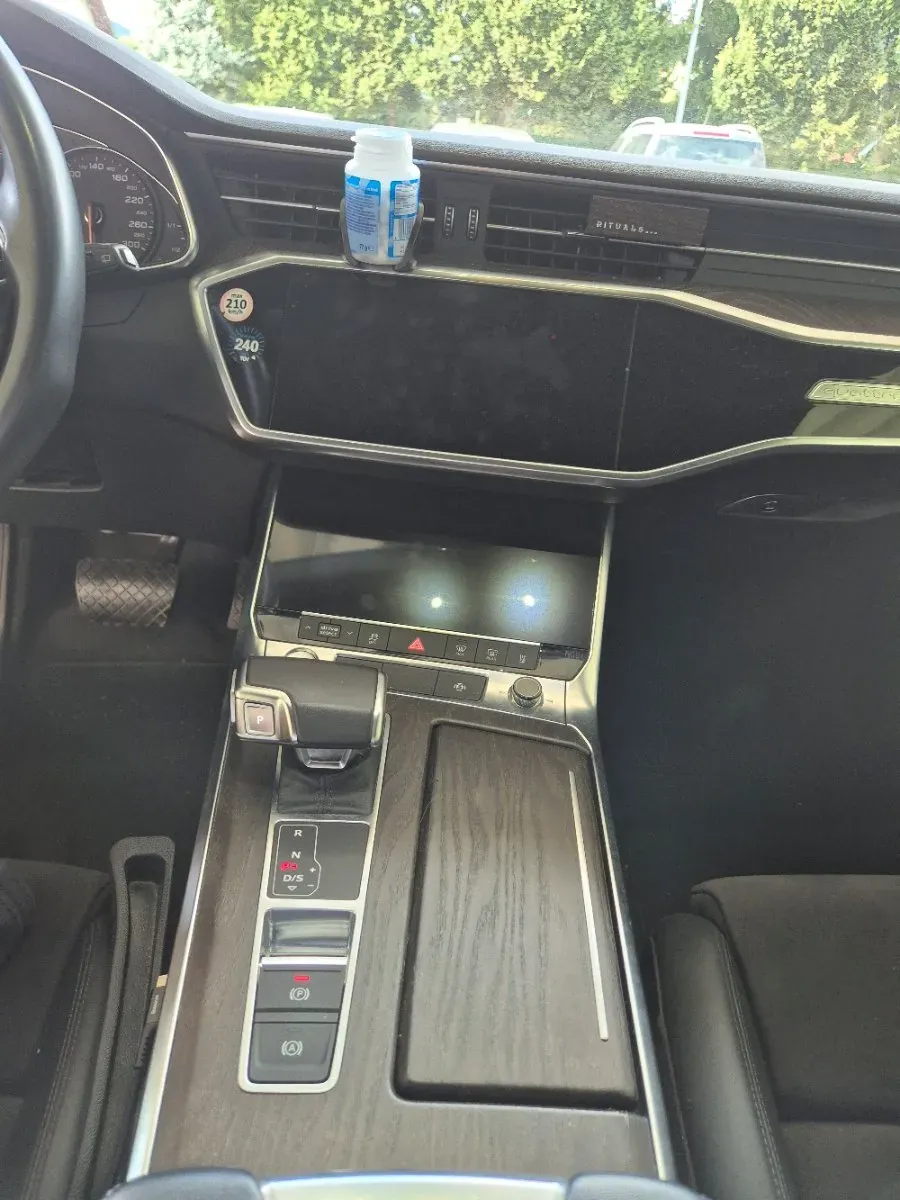 Audi A6 2018 photo 3