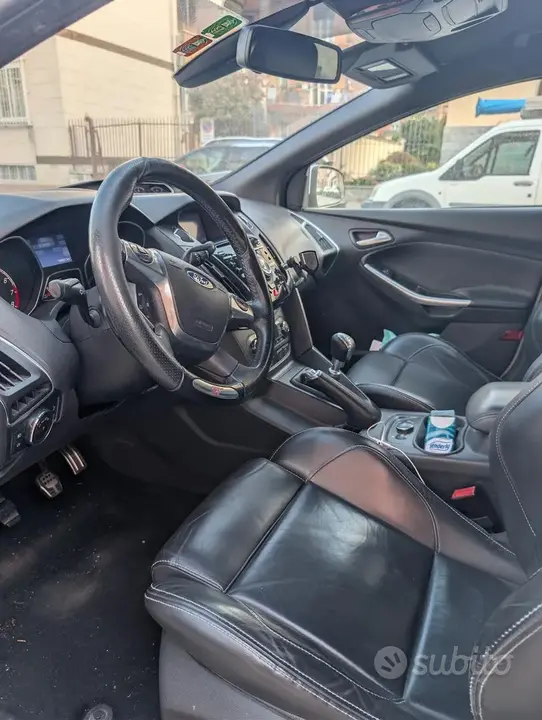 Ford Focus 2014 photo 4