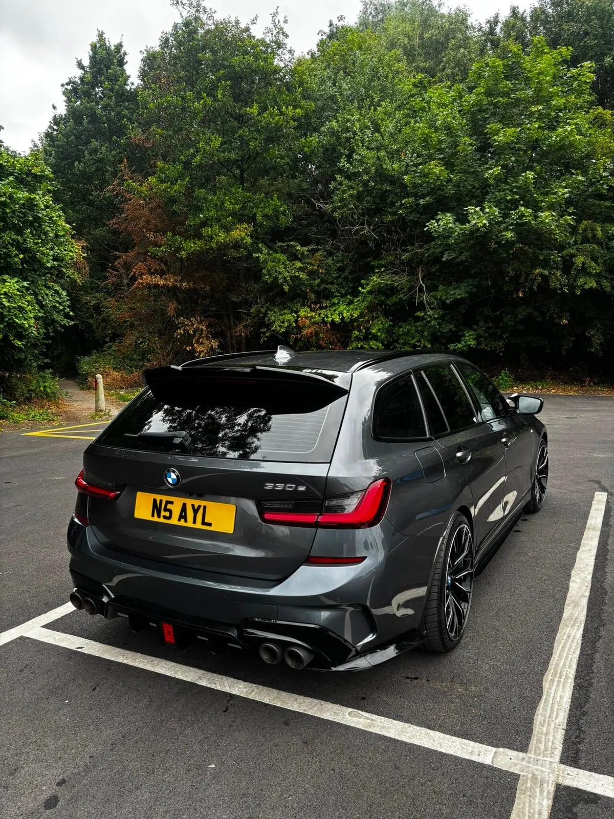 BMW 3 Series 2021 photo 2