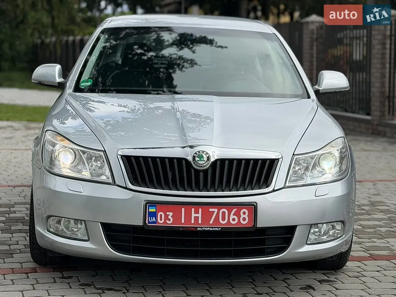 Skoda Octavia 2009 photo 2