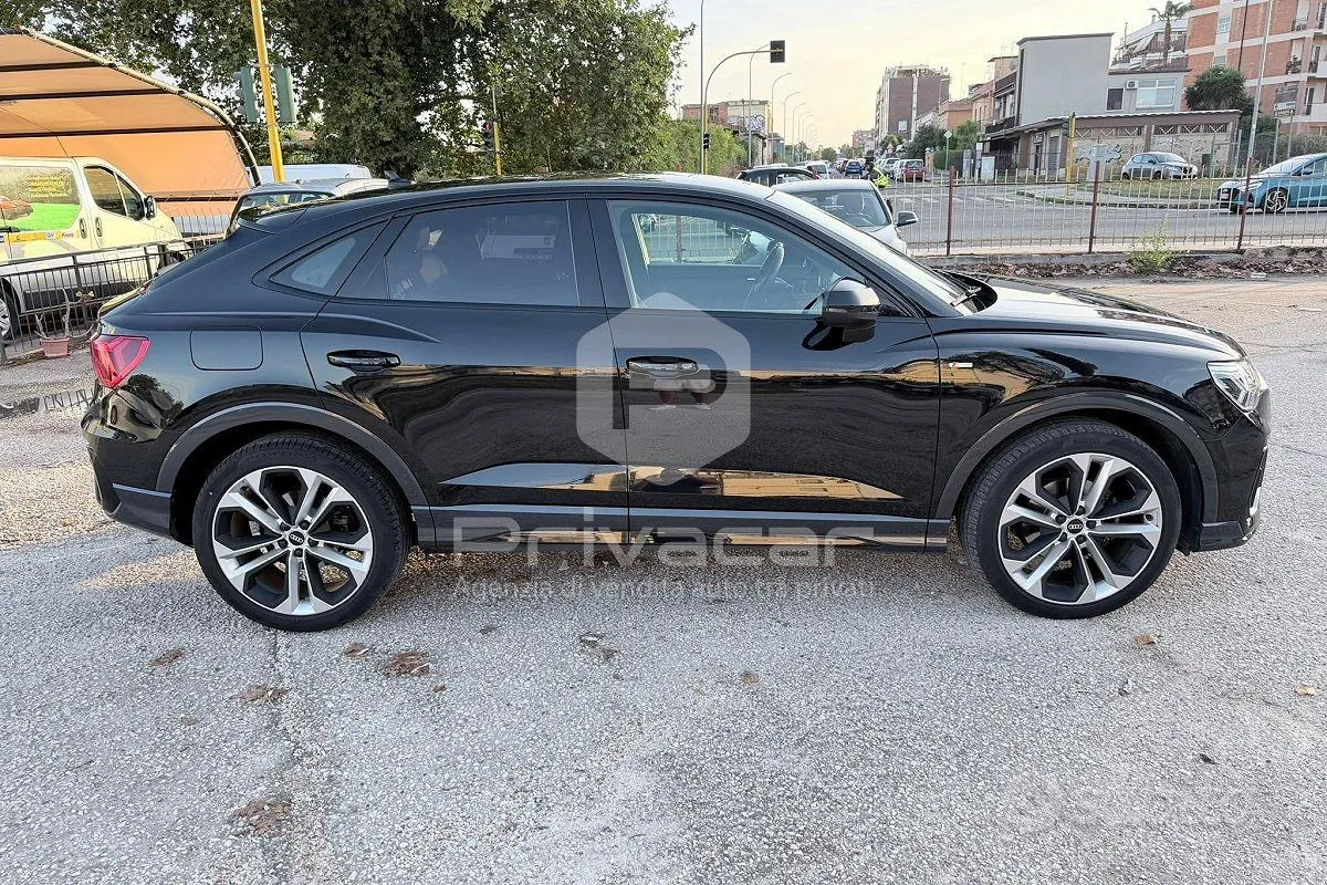Audi Q3 2022 photo 4