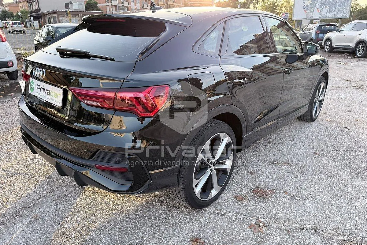 Audi Q3 2022 photo 5