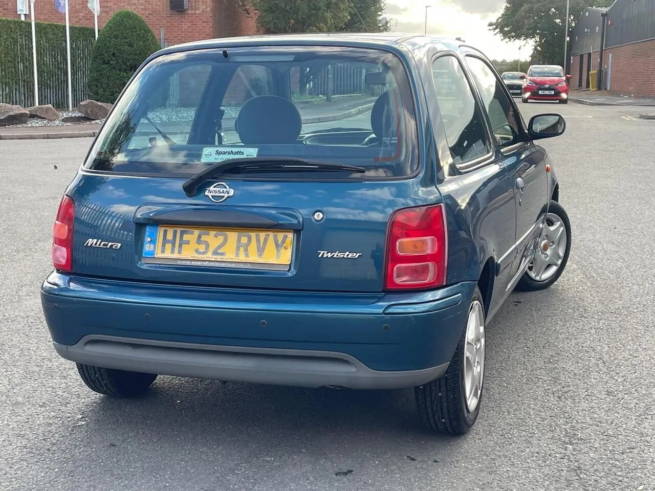 Nissan Micra 2002 photo 2