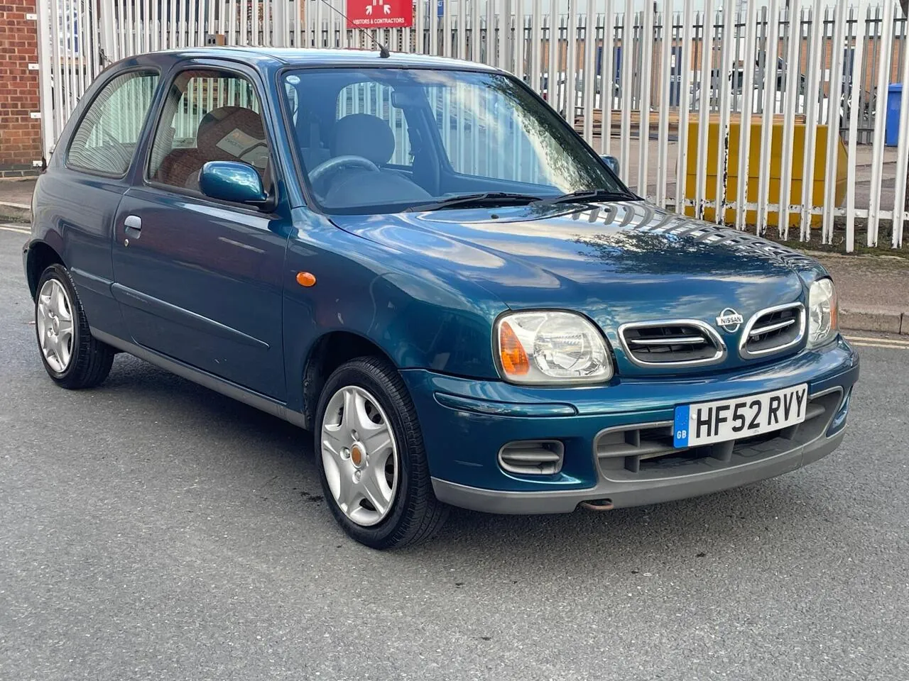 Nissan Micra 2002 photo 4