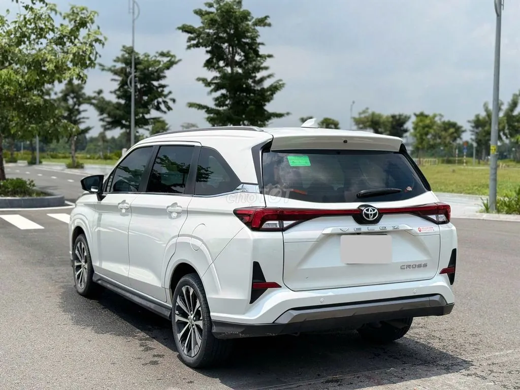 Toyota Veloz 2023 photo 4