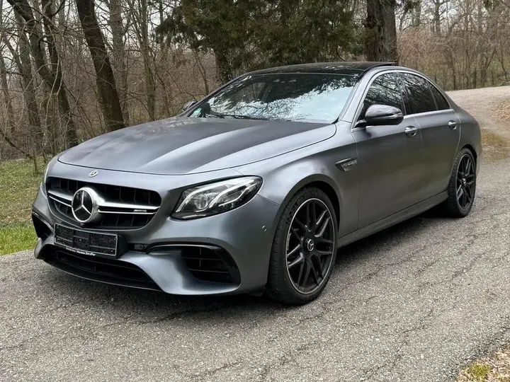 Mercedes-Benz E63 Amg