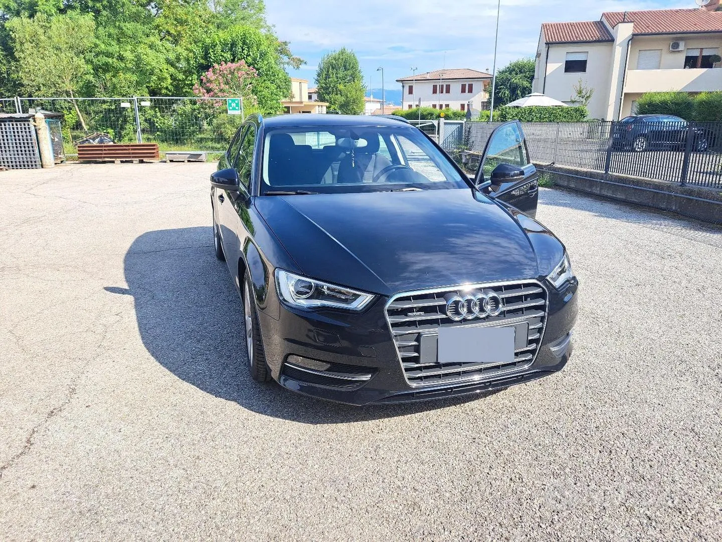Audi A3 2015 photo 3