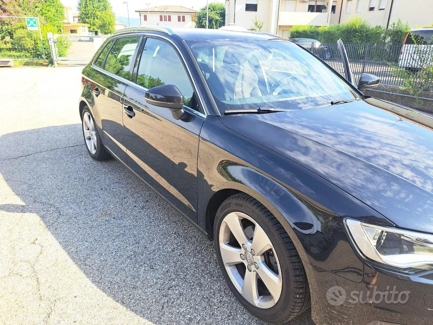 Audi A3 2015 photo 2