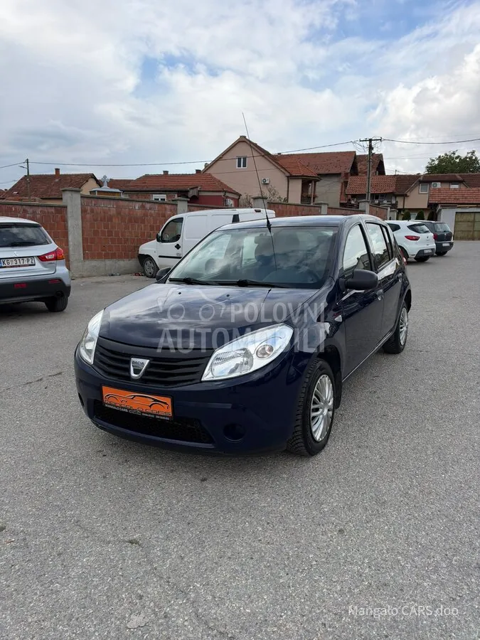 Dacia Sandero 2012 photo 2