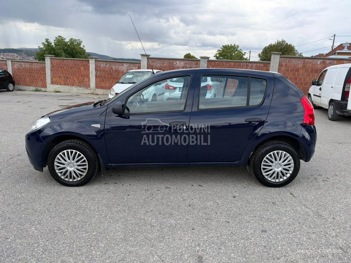 Dacia Sandero 2012 photo 4