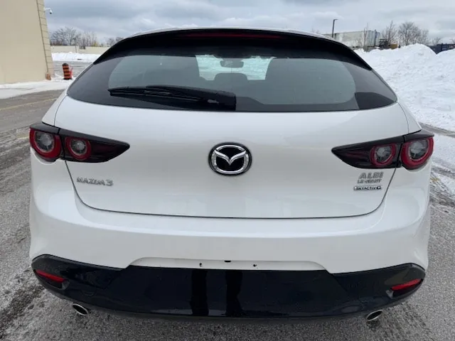 Mazda Mazda3 2025 photo 5