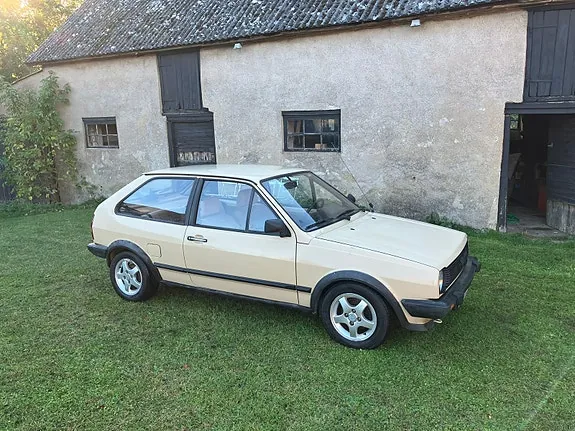 Volkswagen Polo 1985 photo 5