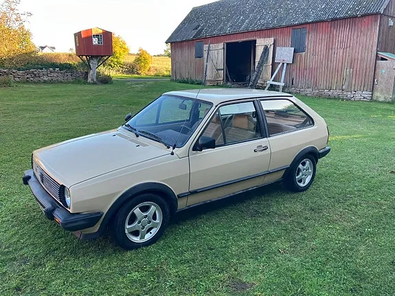 Volkswagen Polo 1985 photo 3