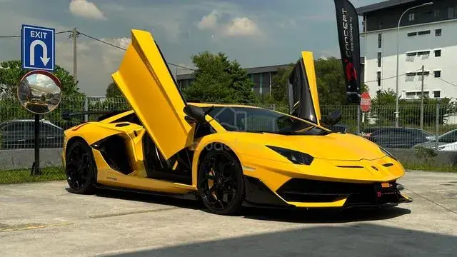 Lamborghini Aventador