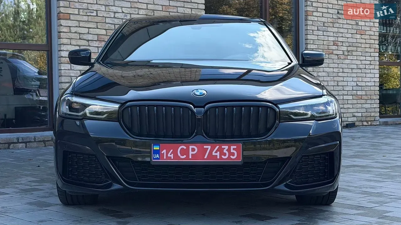 BMW 5 Series 2022 photo 2