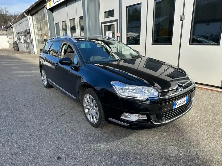 Citroen C5 2011 photo 2