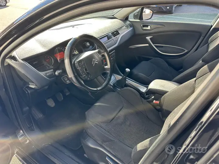 Citroen C5 2011 photo 5