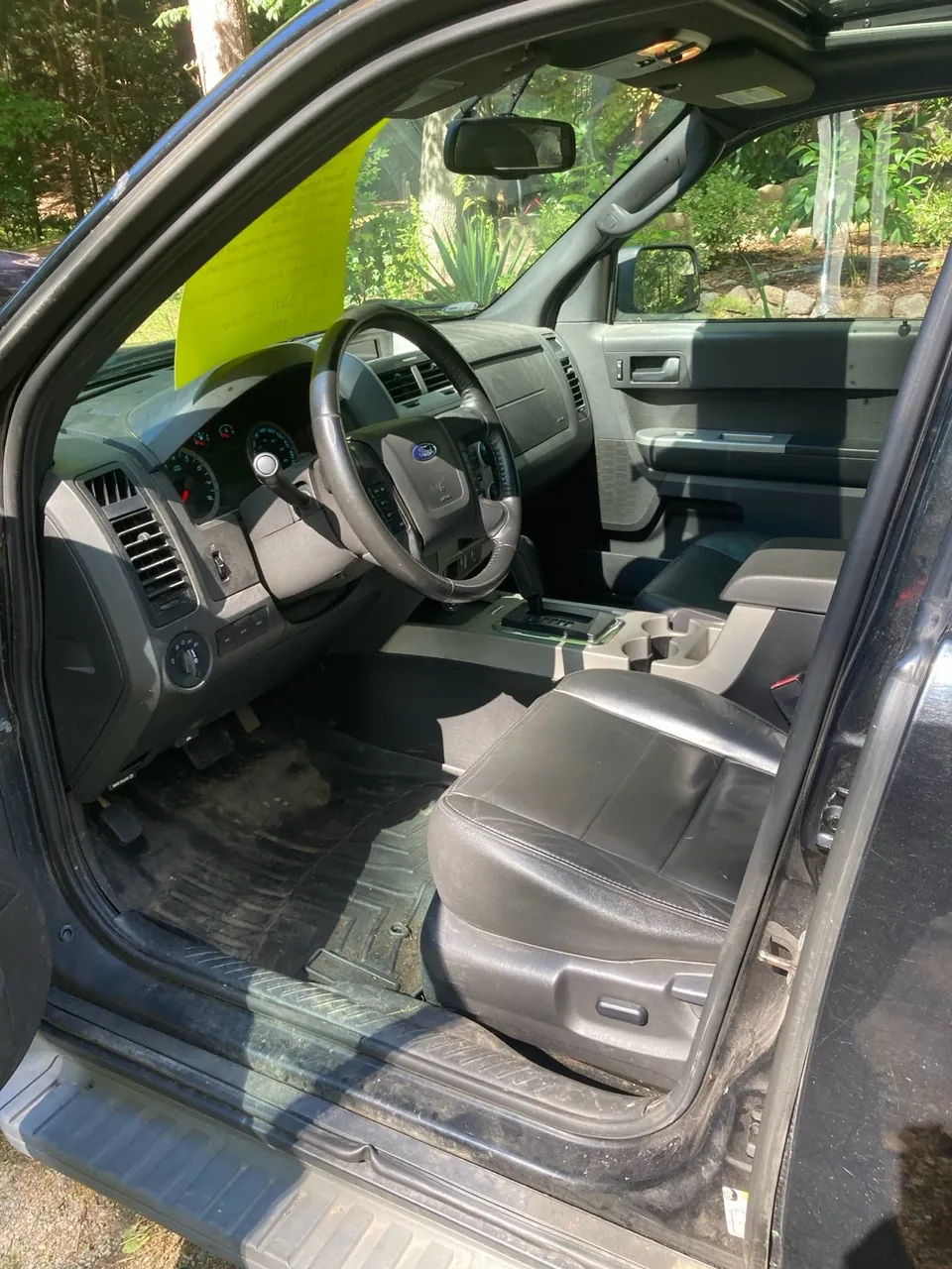 Ford Escape 2011 photo 4