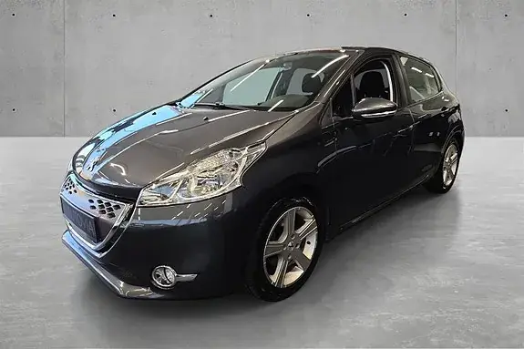 Peugeot 208 2012 photo 2